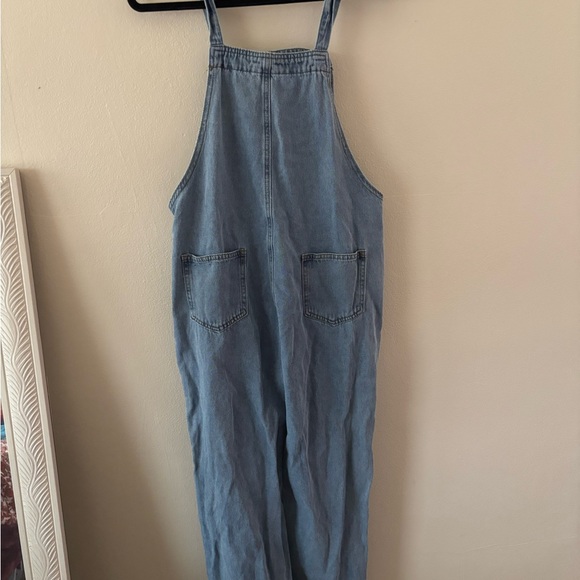 Light Blue Denim Women’s Overalls - Picture 4 of 4